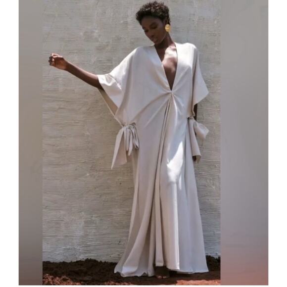 NWT Andrea Iyamah Womens Gamba Robe Kimono Swim Cover Up Beach Ivory One Size - Picture 1 of 13